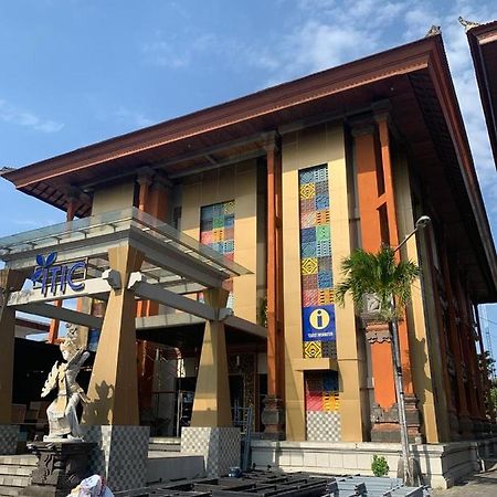Fello B&B Hostel Legian Εξωτερικό φωτογραφία