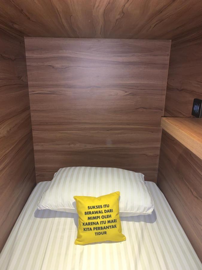 Fello B&B Hostel Legian Εξωτερικό φωτογραφία