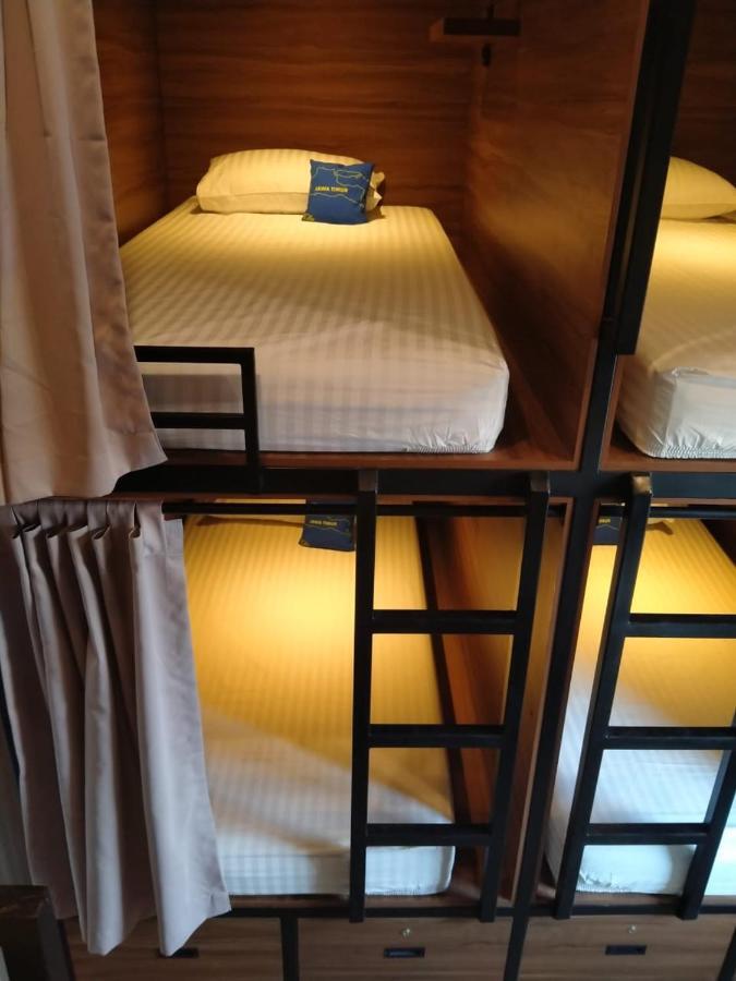 Fello B&B Hostel Legian Εξωτερικό φωτογραφία